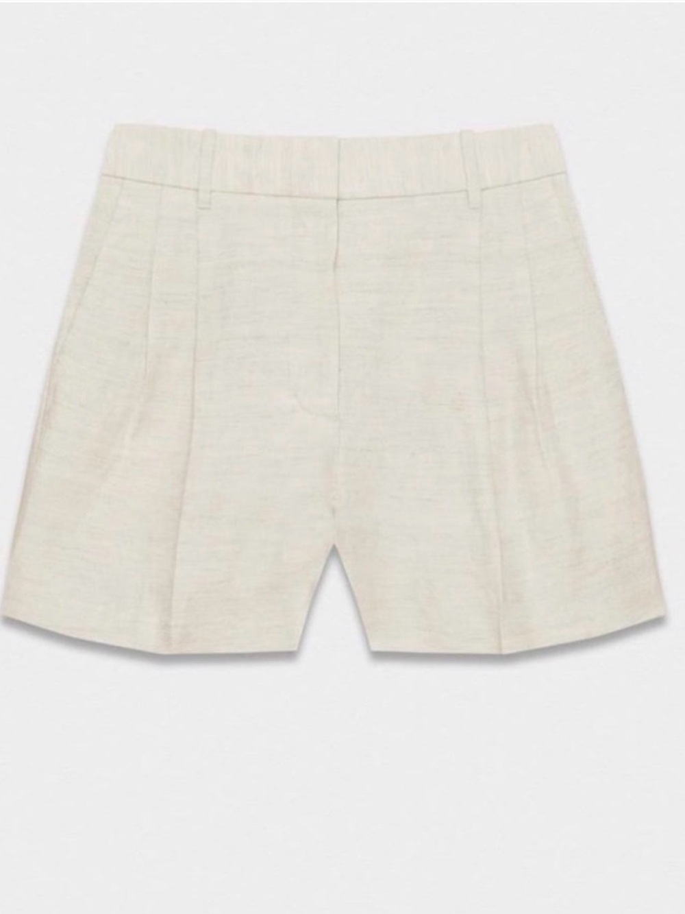 Aritzia the effortless short mid thigh